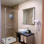La Table D'auguste Hotel Dour