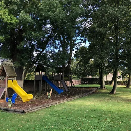 La Table D'auguste מלון