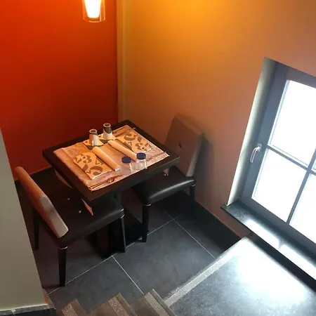 La Table D'auguste מלון